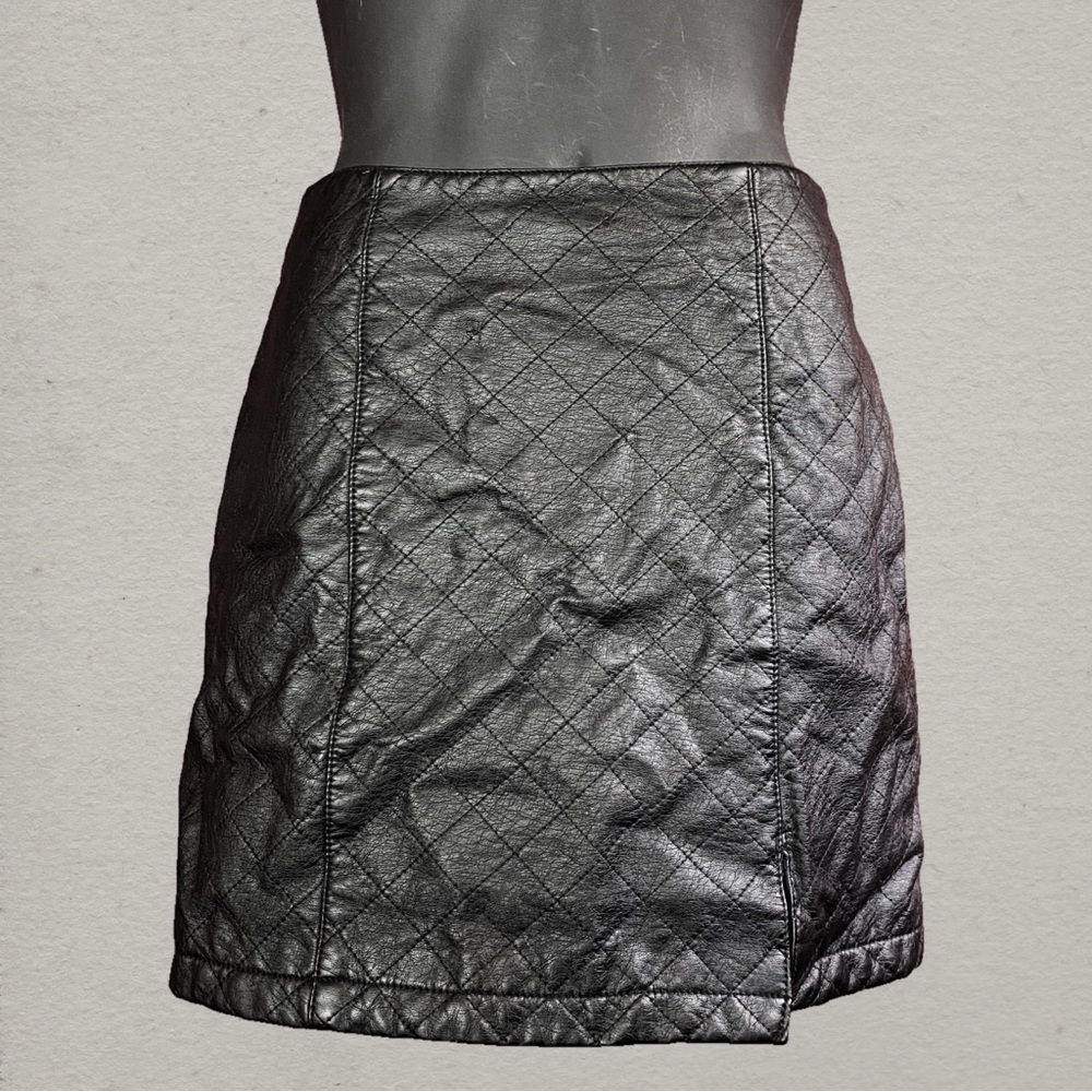 Forever 21 Black Vegan Leather Quilted Mini Skirt